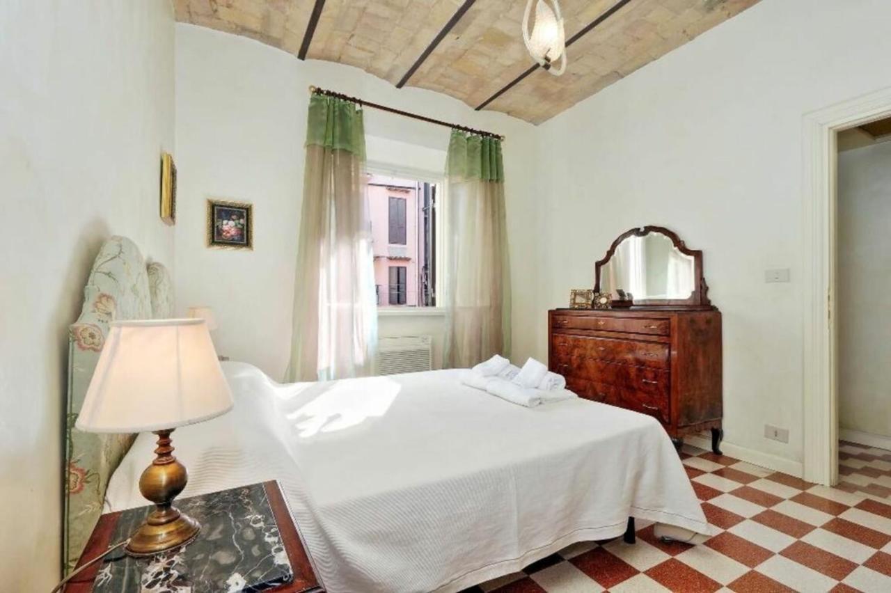 Appartement Borgo Vittorio à Rome Extérieur photo